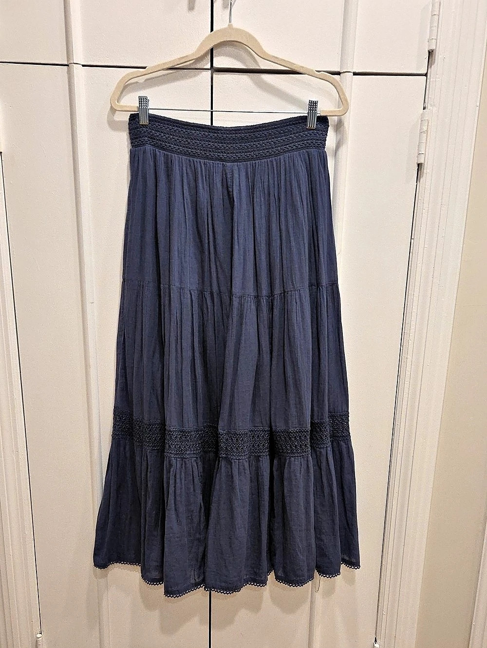 Aerie Tiered Midi Skirt in Blue Like New